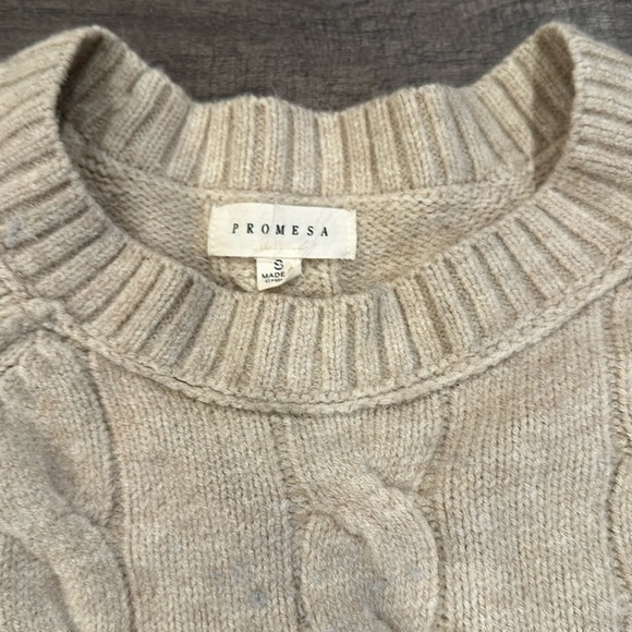 Cropped Knitted Sweater - Picture 3 of 3